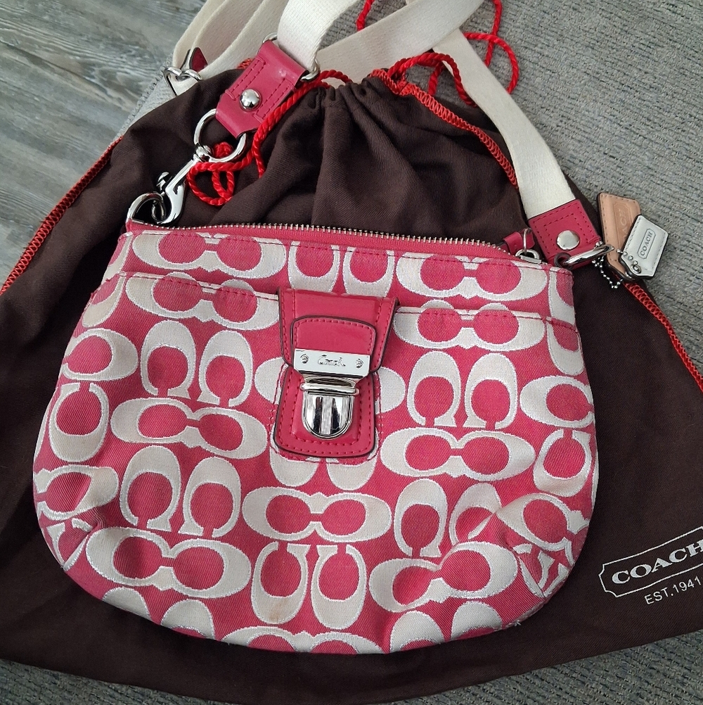 Coach Poppy Pink Signature Swingpack Crossbody Bag